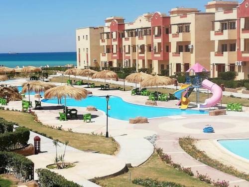 Ras Sudar Apartment | شاليه على البحر بلاسيرينا راس سدر