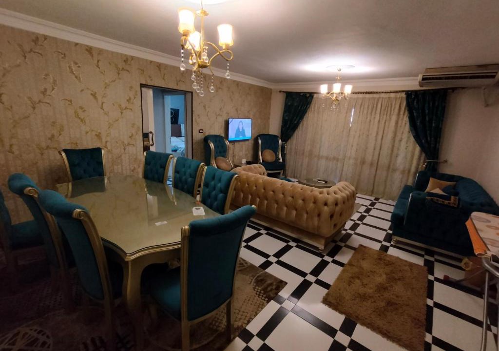 Nasr City Apartment | شقة مكرم عبيد للعائلات فقط 21 families only