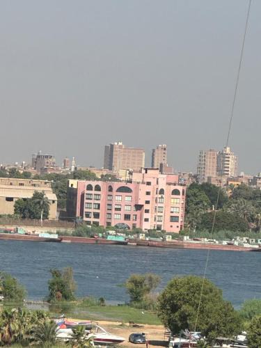 Helwan Apartment | شقه فندقيه فيو نيل رائع