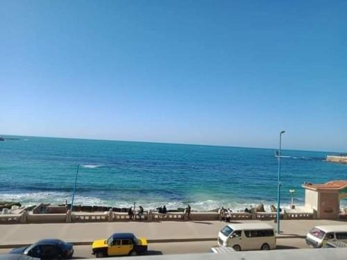 Al-Muntazah Apartment | شقه في الاسكندريه ميامي البحر مباشرة