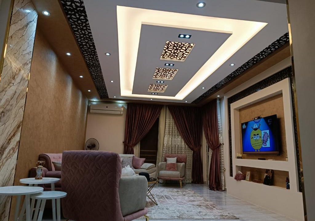 Ash-Shruq Apartment | عمارة 14