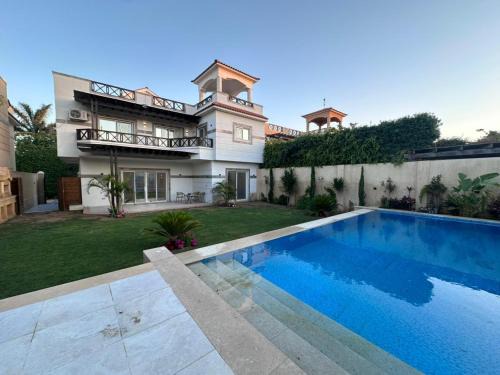 Al-'Amriyah Villa | فيلا هابي لايف كينج مريوط