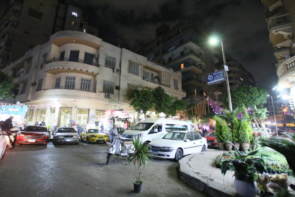 Abdin Hotel | كايرو كراون لإقامة وتشغيل الأجنحة الفندقية والقري السياحة الموتيلات