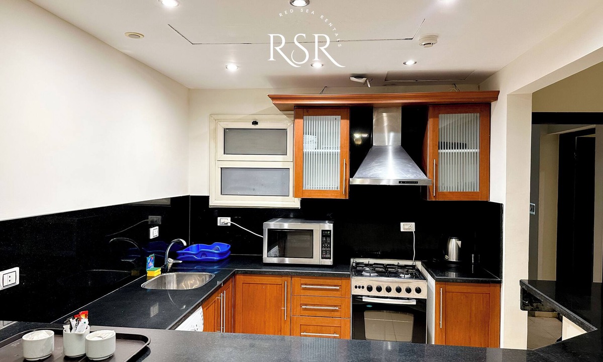 Al Mamsha El Seyahi Apartment | 02 BR apartment with full roof sea view