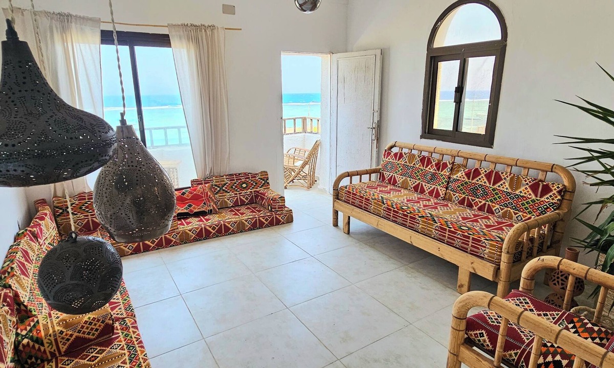 Dahab Apartment | 1st line beach loft, sleeps 6, 90m2, fully renovated with all amenities No2