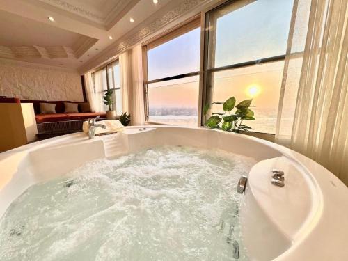 Maadi Apartment | 3BR peaceful Maddi Nile View Stays Jacuzzi in Some Units