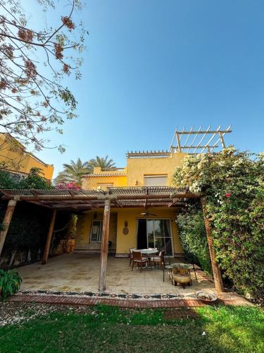Ain Sokhna Villa | 4BR Beachfront Villa With Huge Garden Seaview Einbay