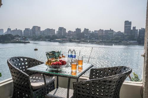 Al Manial Apartment | A great nile view apartment-1