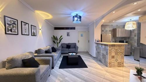 Gezira Apartment | Al Zamalek Island- cozy 2BD apartment -Zamalek