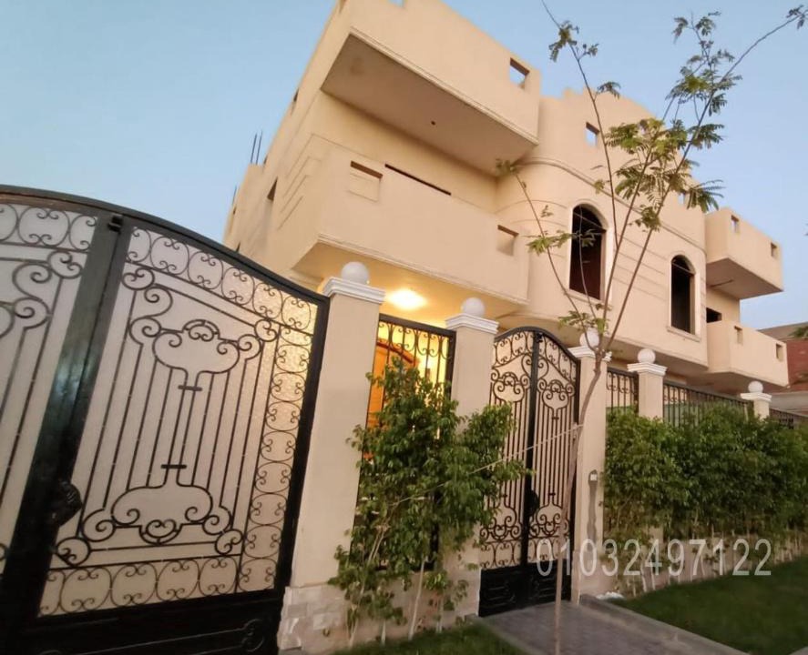 Sheikh Zayed City Apartment | Beautiful semi villa with private entrance in Sheikh Zayed- villa queen