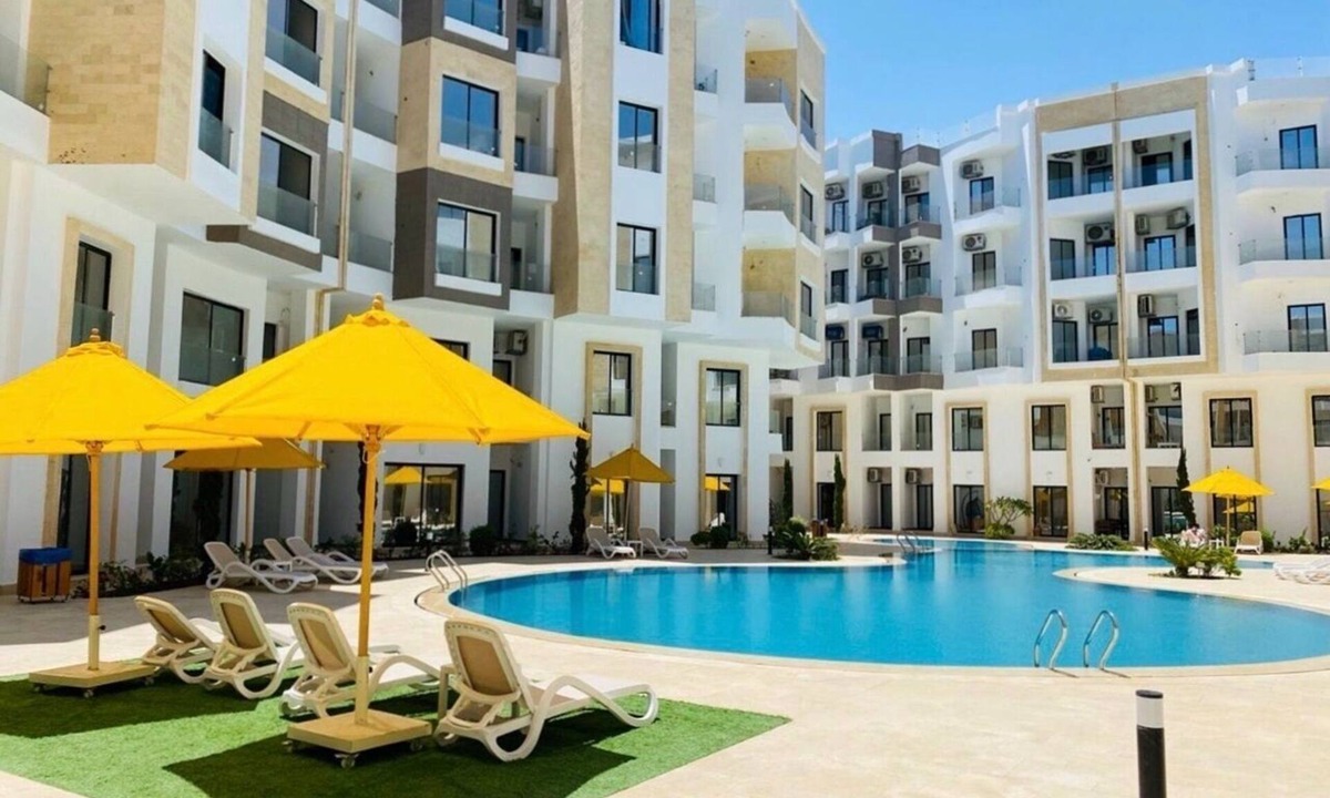 Al Ahyaa Apartment | Brand-new cozy studio with pool, gym & restaurant