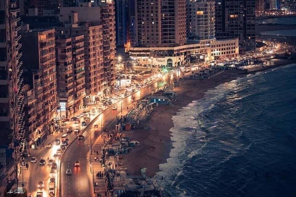 Al-Muntazah Apartment | Breathtaking Wide Seaview Apartment