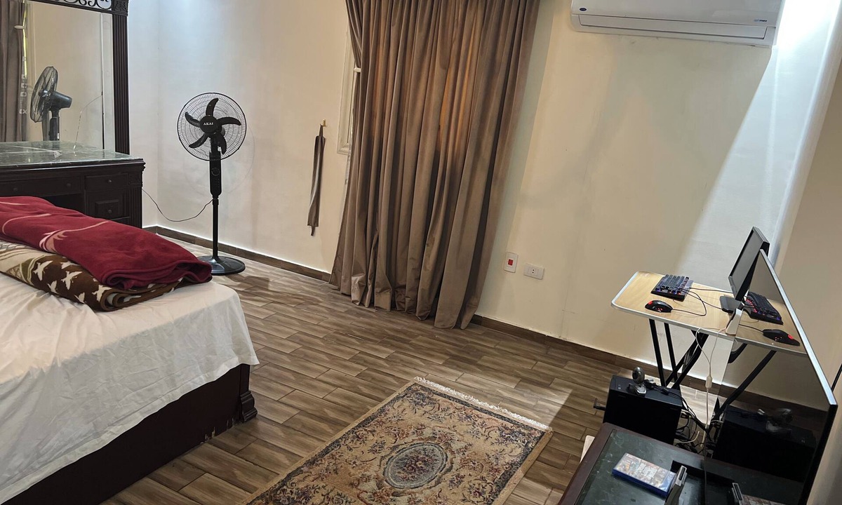Al Haram Apartment | Budget Room Next to Pyramids | Clean & Quiet