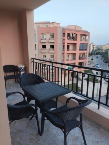 Dream Land Apartment | Building 211, Gulf 2, Apartment 403