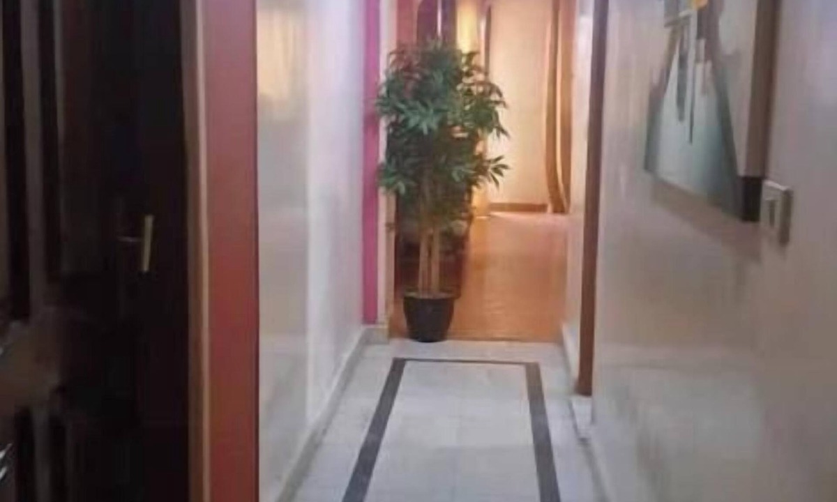 Al Duqqi Apartment | Central Dokki Apartment – Balcony, Metro Access & Great Value