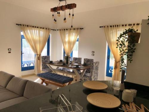 Sahl Hasheeh House | Chalet with private pool