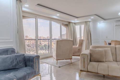 Old Cairo Apartment | Cozy Modern Apartment by the Nile