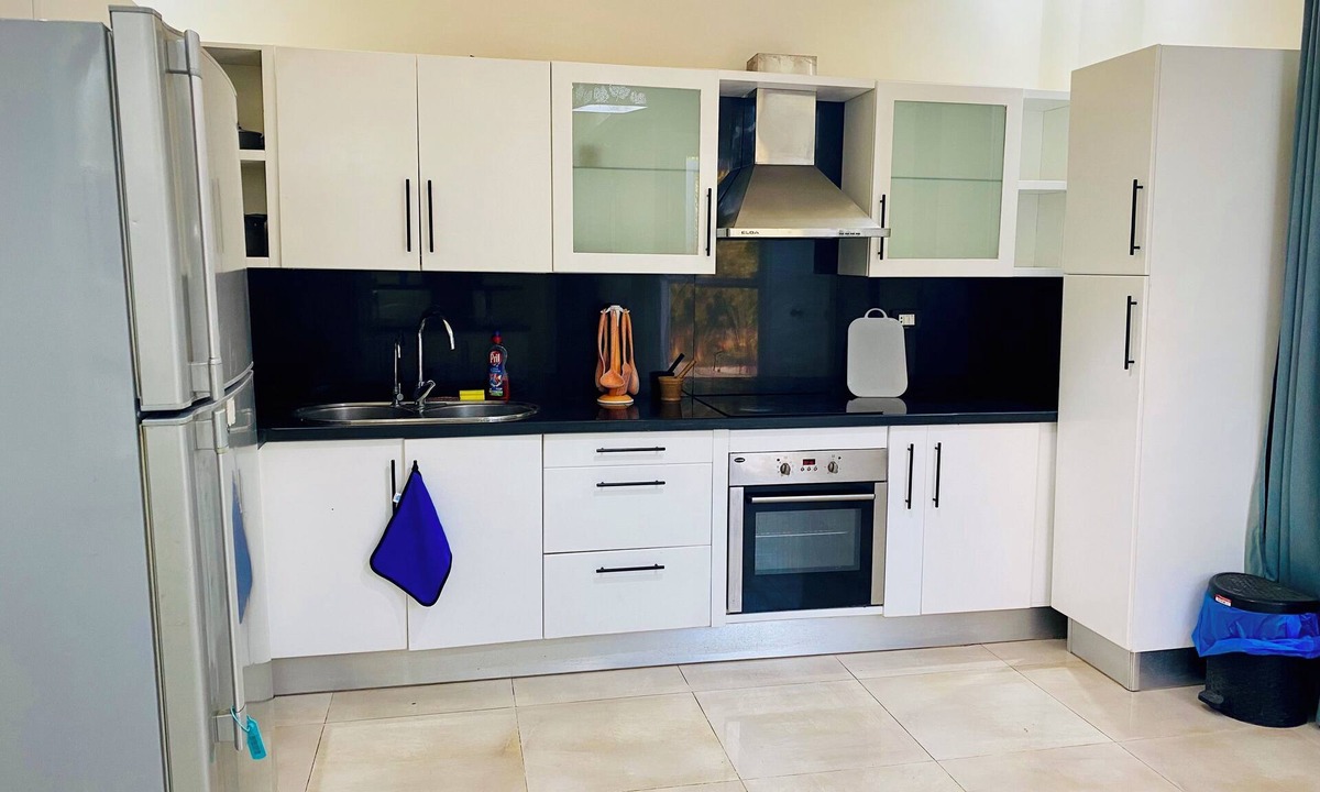 Village Road Villa | Gemütliche Ferien Villa Bordeaux mit 2 Pools, in Hurghada am Roten Meer