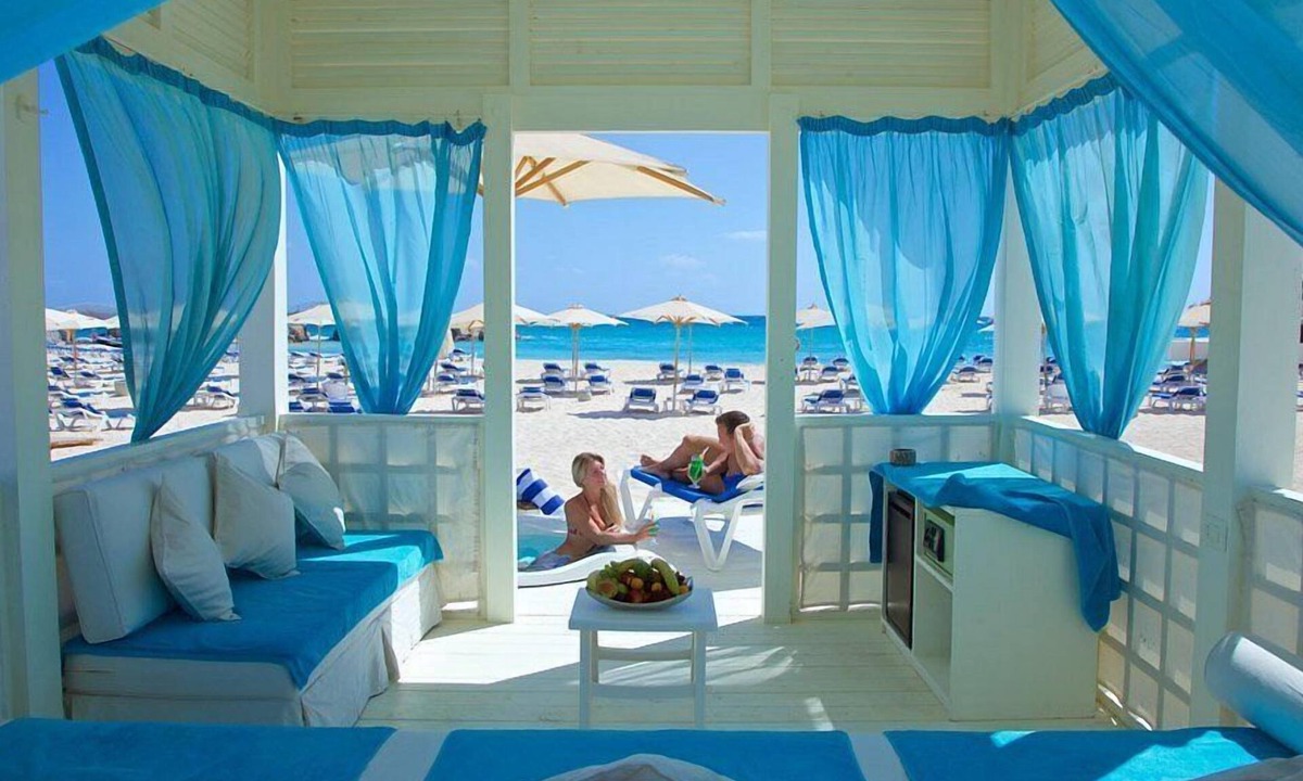 Al Alamayn Hotel | Ghazala Luxury Collection Alamein