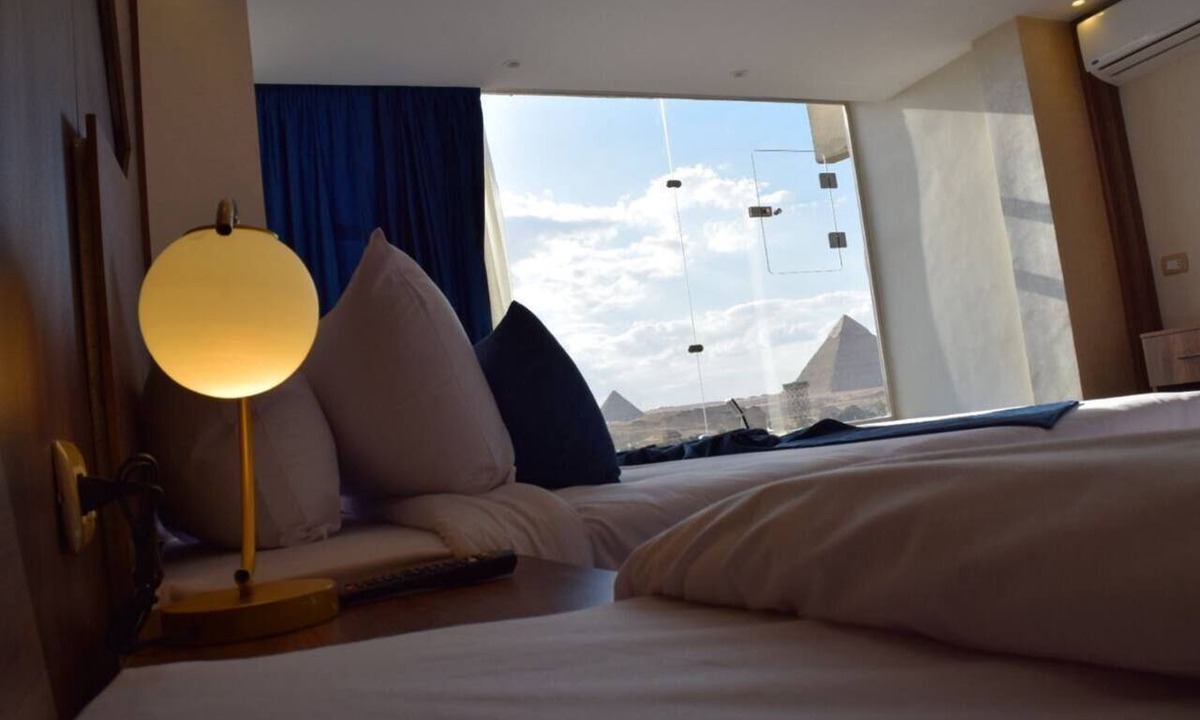 Kafrat al Jabal House | Guest House Paradise Top Roof Pyramids View
