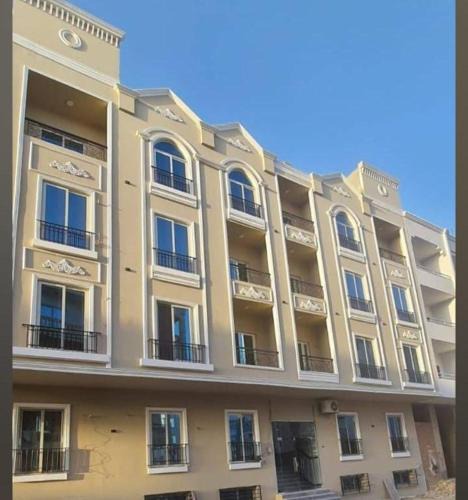 Al Mamsha El Seyahi Apartment | Hurghada Intercontinental 2BDR Deluxe Pool View