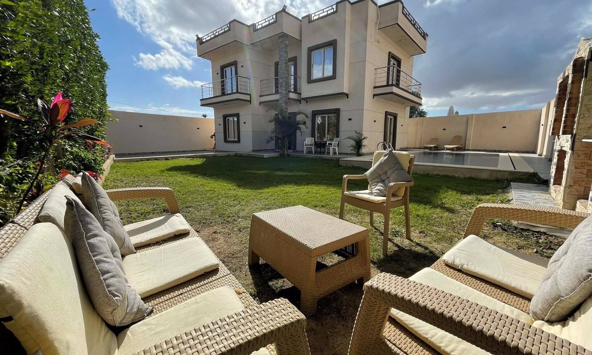 Al-'Amriyah Villa | La Dolce Villa with Private Pool
