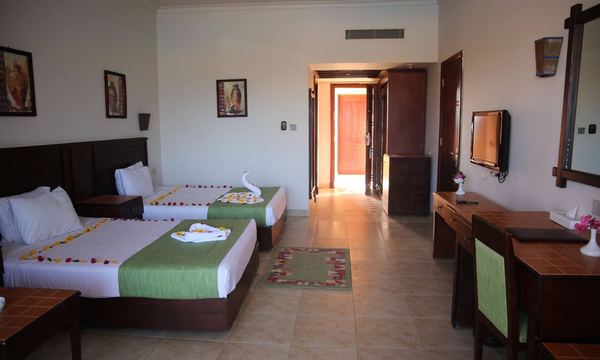 Marsa Alam Hotel | Laguna Beach Marsa Resort
