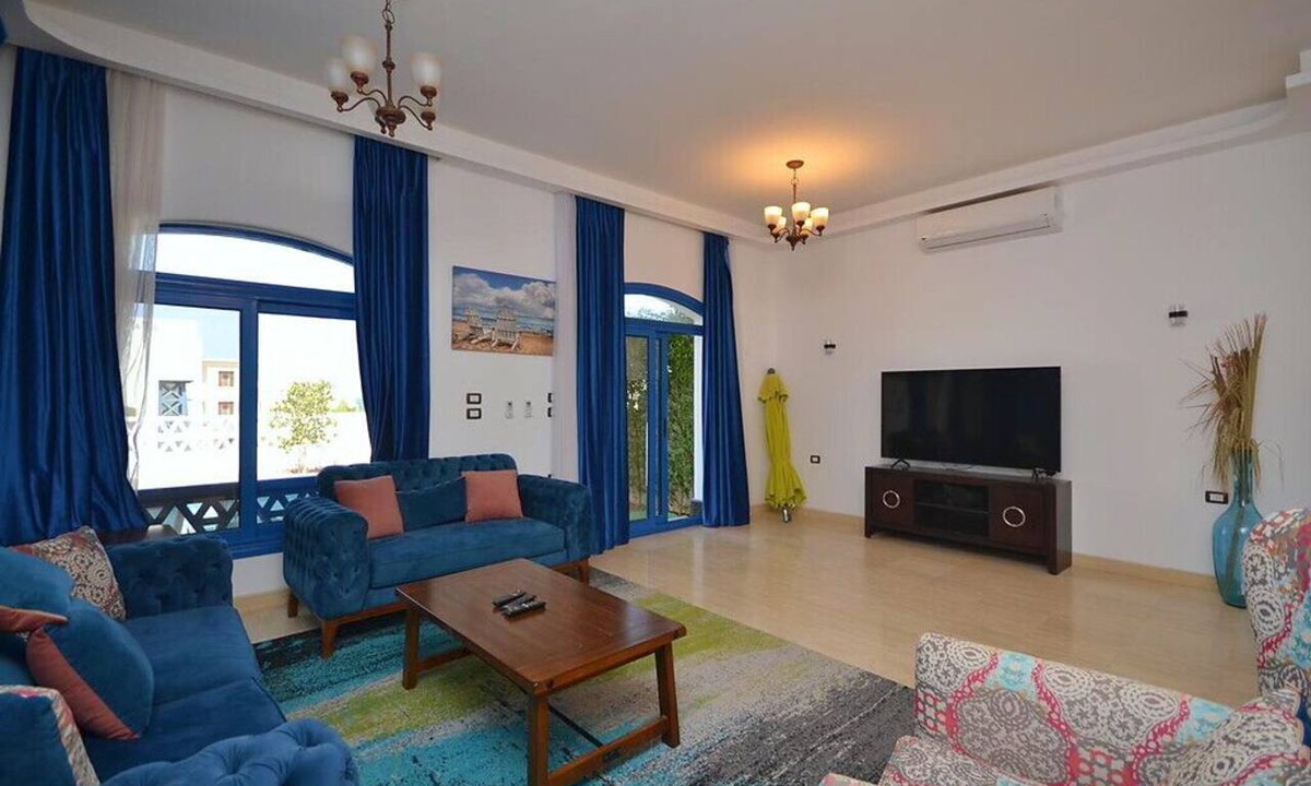 Sahl Hasheeh Apartment | Luxury 4-Bedroom Villa for Rent in Amaros.