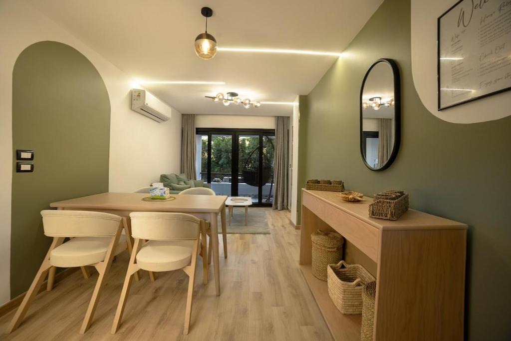 Heliopolis Apartment | Luxury Heliopolis 2 Bedroom Apartment With Garden View, Near Airport