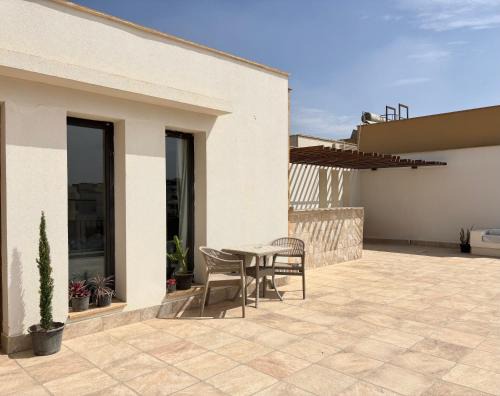 Sheikh Zayed City Apartment | Modern Rooftop Studio in Westown, Sheikh Zayed - Near GEM & SPX Airport