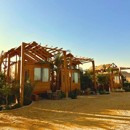 Al Fayoum Cabin | Northern Lake Lodge