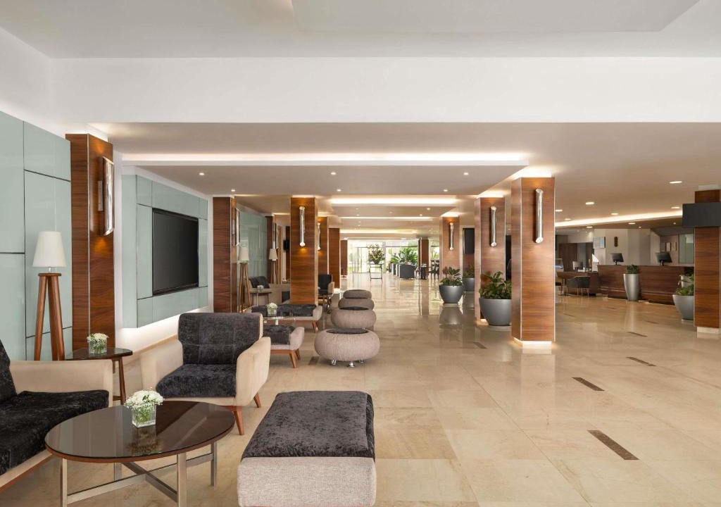 An-Nuzhah Hotel | Novotel Cairo Airport