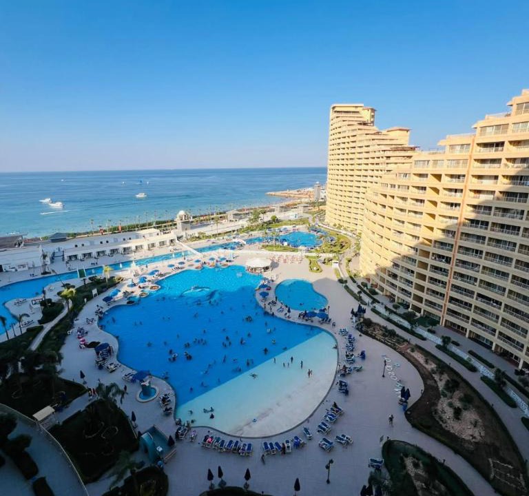 Ras Sudar Apartment | Porto Sokhna Pyramids Sea View Family