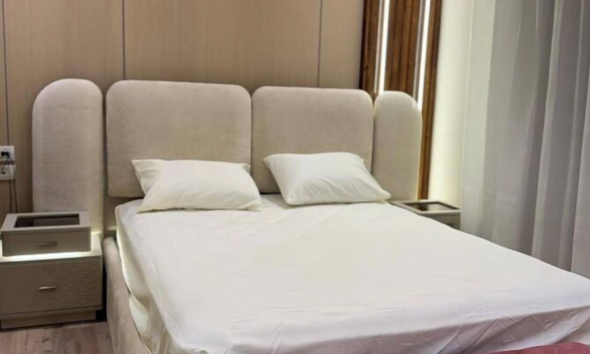 Sheikh Zayed City Apartment | Premium Suite in The Village West - Sheikh Zayed