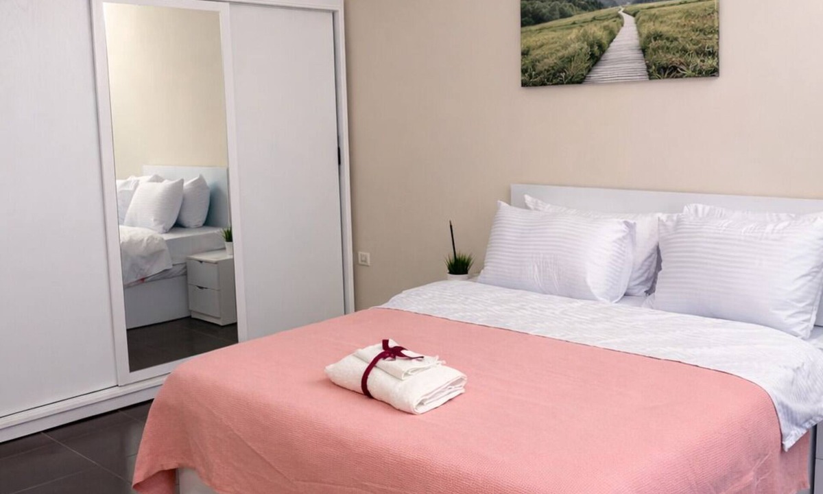 Sheikh Zayed City Apartment | Private Garden Lovely 2-bedroom apartment with AC in El Sheikh Zayed City
