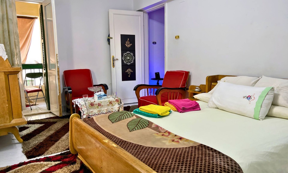 Az-Zohur Hotel | Private Rooms in Shared Apartment, Prime Location, Port Said Downtown
