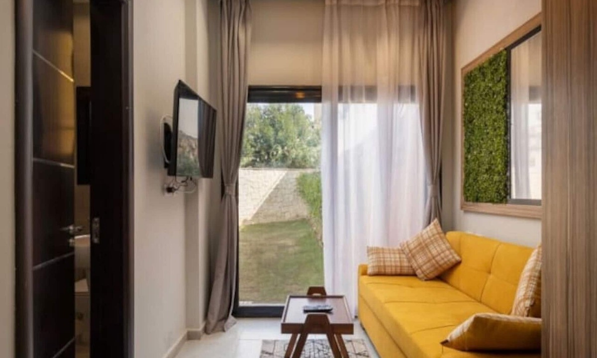 Cairo Apartment | Queen Studio with Garden by Travelholic