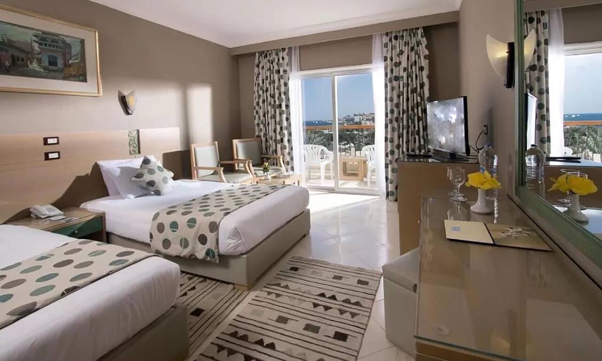 Sheraton Road -Sakkala Resort | Regina Resort and Aqua Park Hurghada - All Inclusive