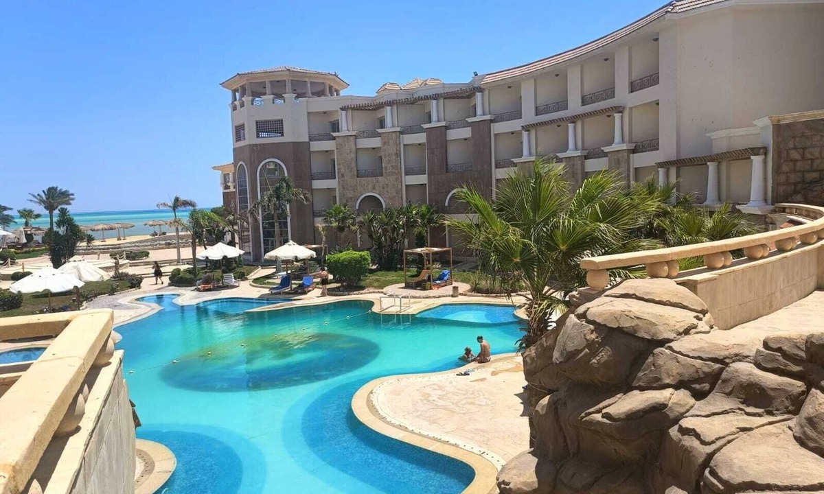 Al Ahyaa Apartment | Royal Beach Resort