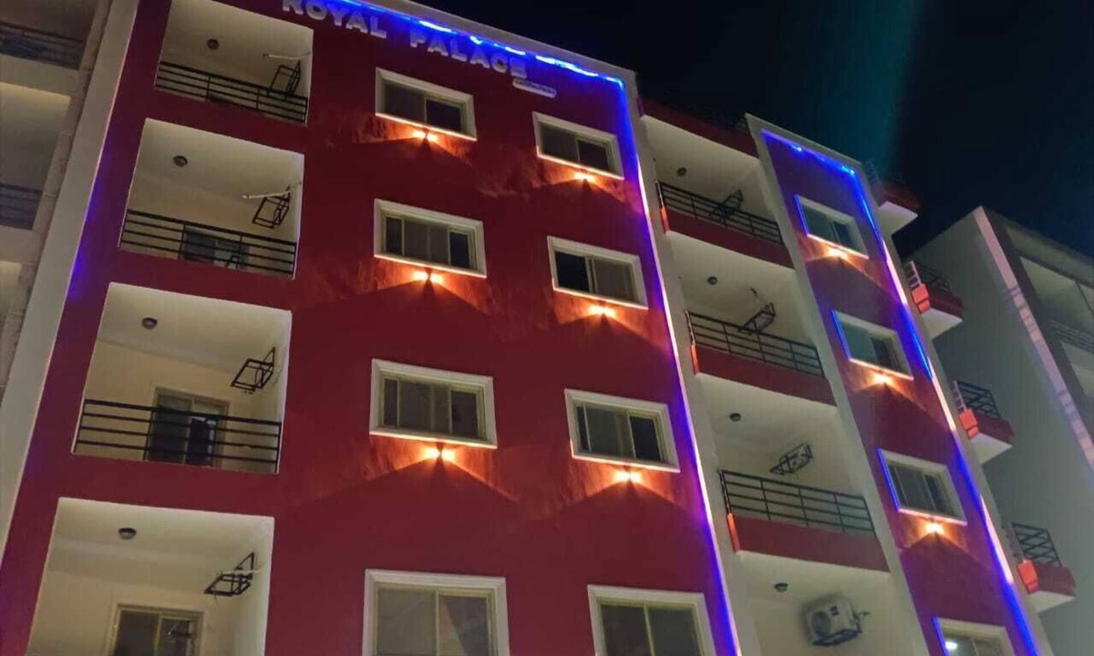 Al Mamsha El Seyahi Apartment | Royal Palace 30 Home