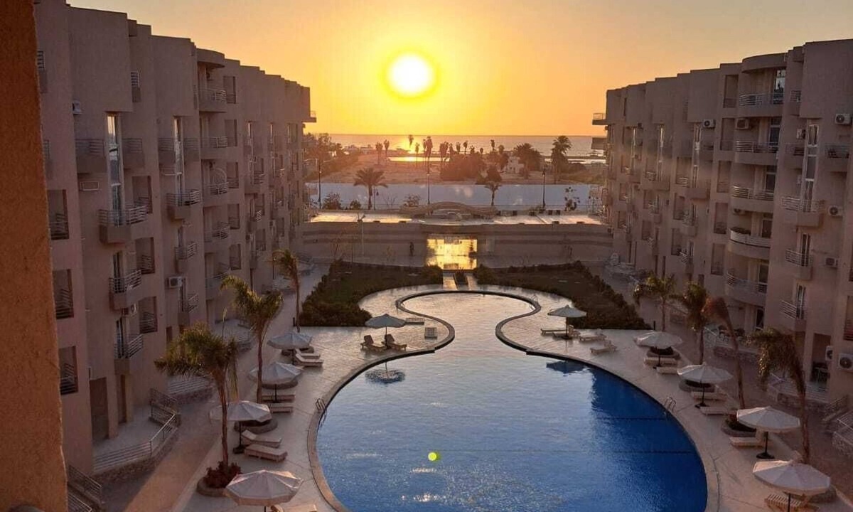 Al Mamsha El Seyahi Condo | Sea View Beach Access Hurghada Condo