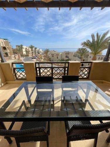 Sahl Hasheeh Apartment | Seaview Apartment in Azzurra Sahl Hasheesh 2 bedrooms