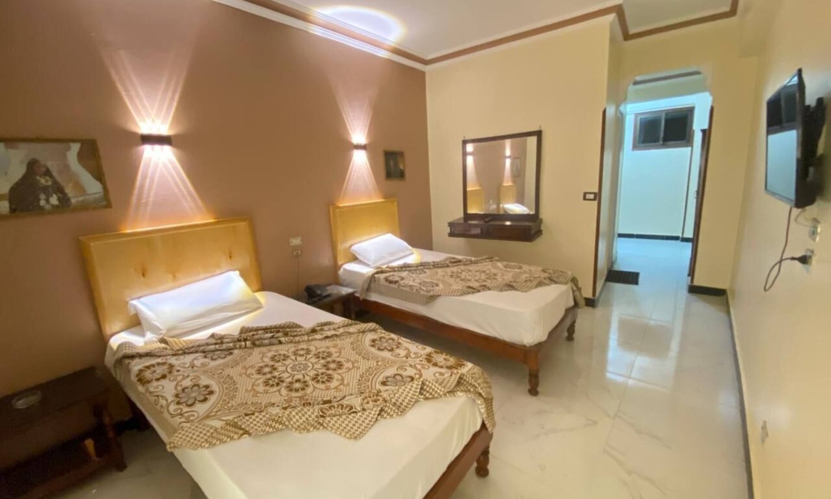 Luxor Hotel | Shady Hotel