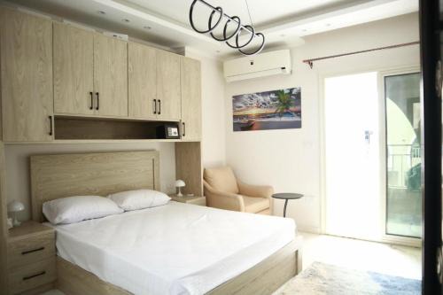 Sakkala Apartment | SkySea Luxury Studio sea view rooftop pools central