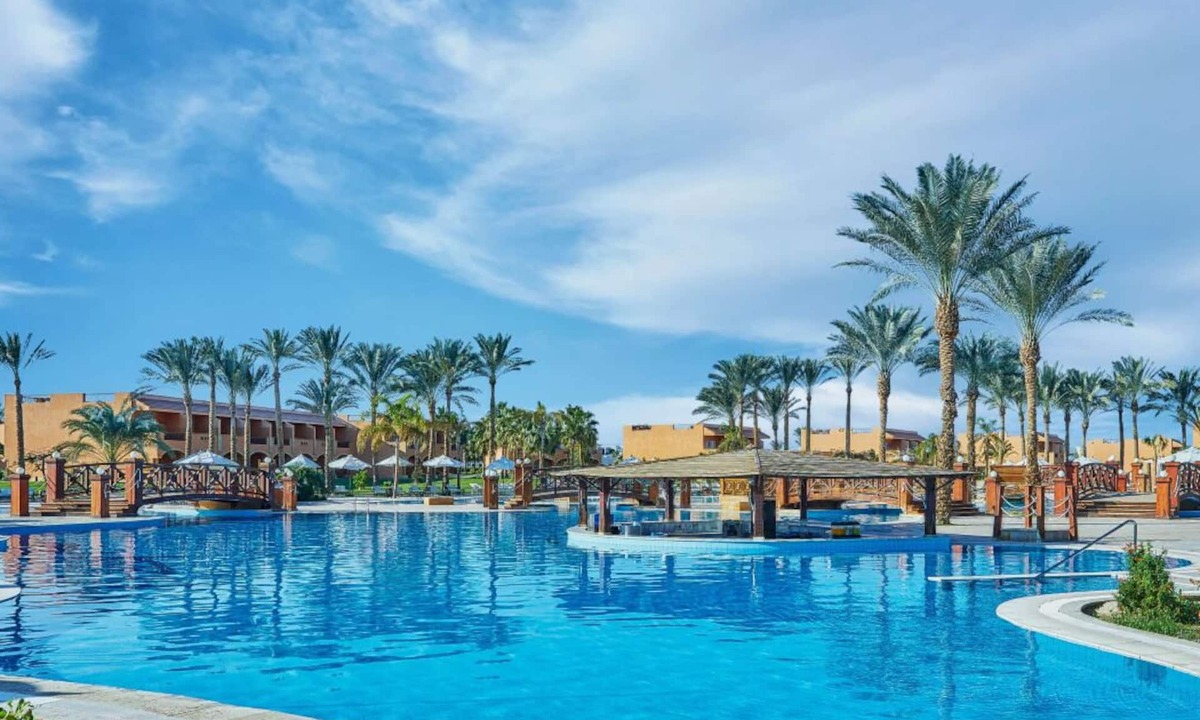 Port Ghalib Hotel | Snorkel & Dine | Coral Reefs, Pools, Spa, Game Room & Resort Restaurants
