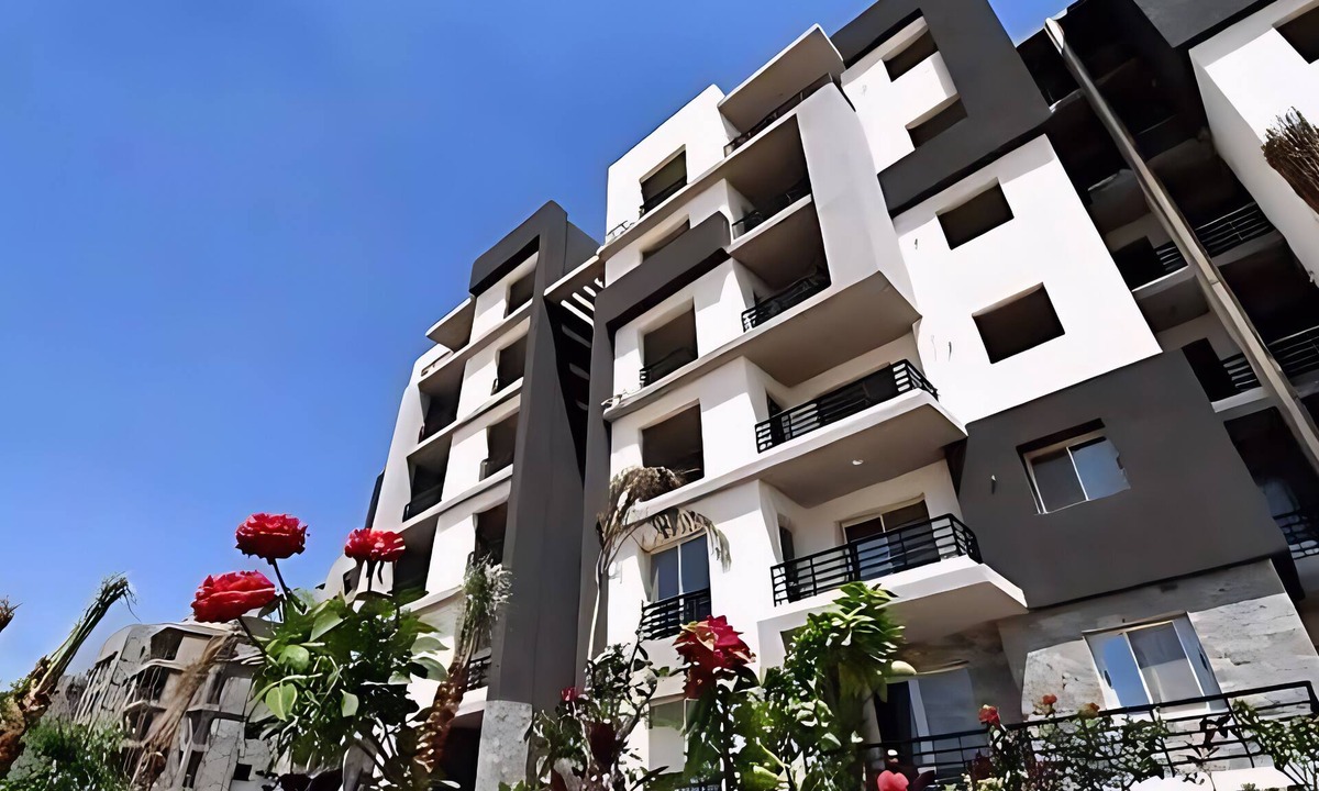 Sheikh Zayed City Apartment | Spacious 3-Bedroom Apartment in Sheikh Zayed with Modern Comforts