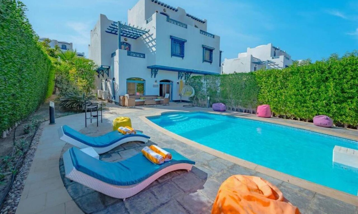 Village Road House | Spacious villa with private pool