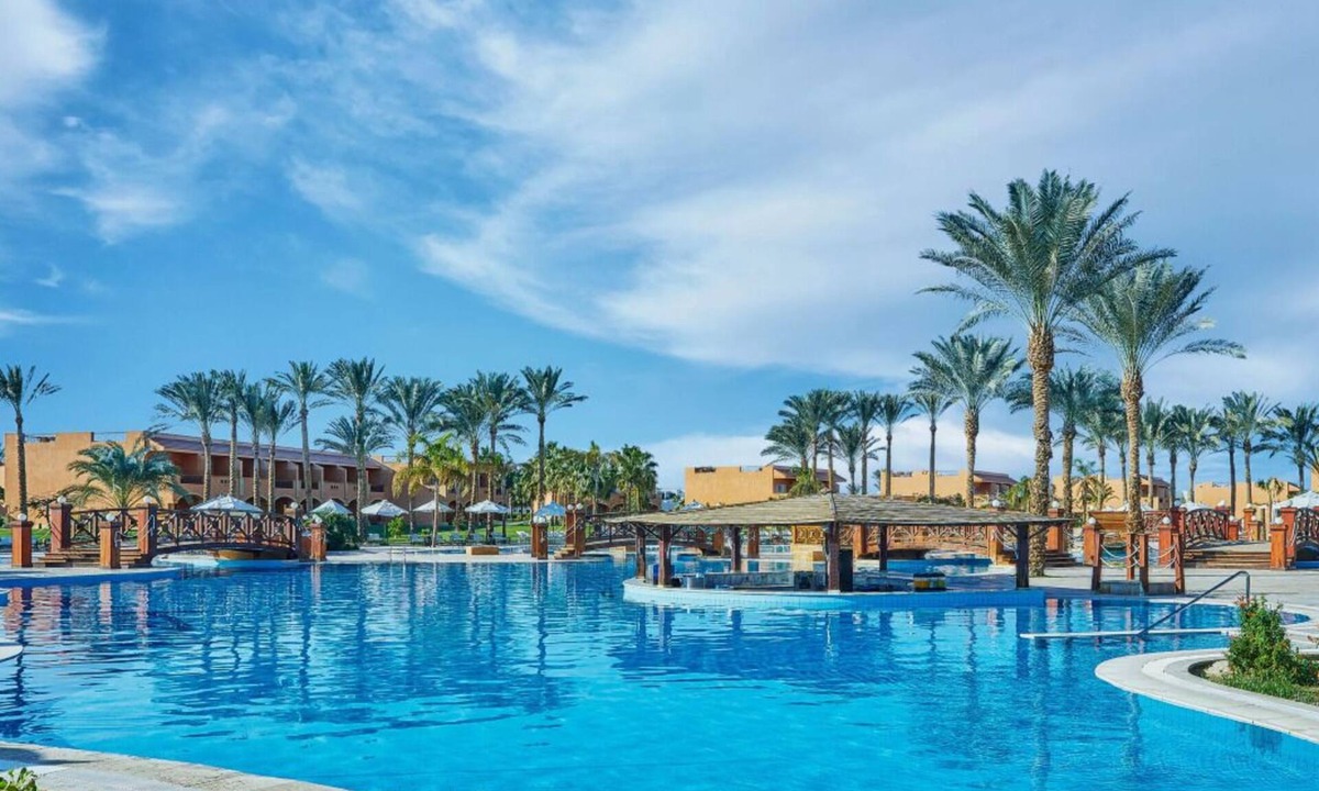 Port Ghalib Hotel | Squad Escape | 4 Spacious Rooms, Lounge by the Pool, Dive Reefs & Spa Later