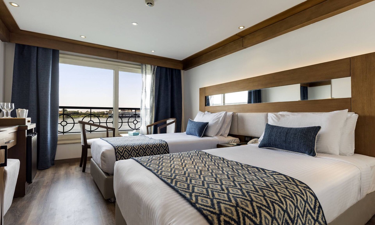 Nile River Luxor Boat Rental | SUNRISE Semiramis III Cruise