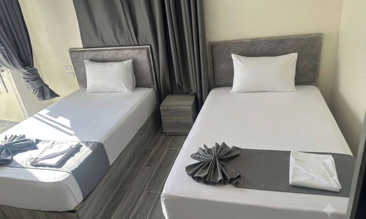 Al Haram Hotel | Superb 4-bedroom hotel with AC in charming Giza Governorate